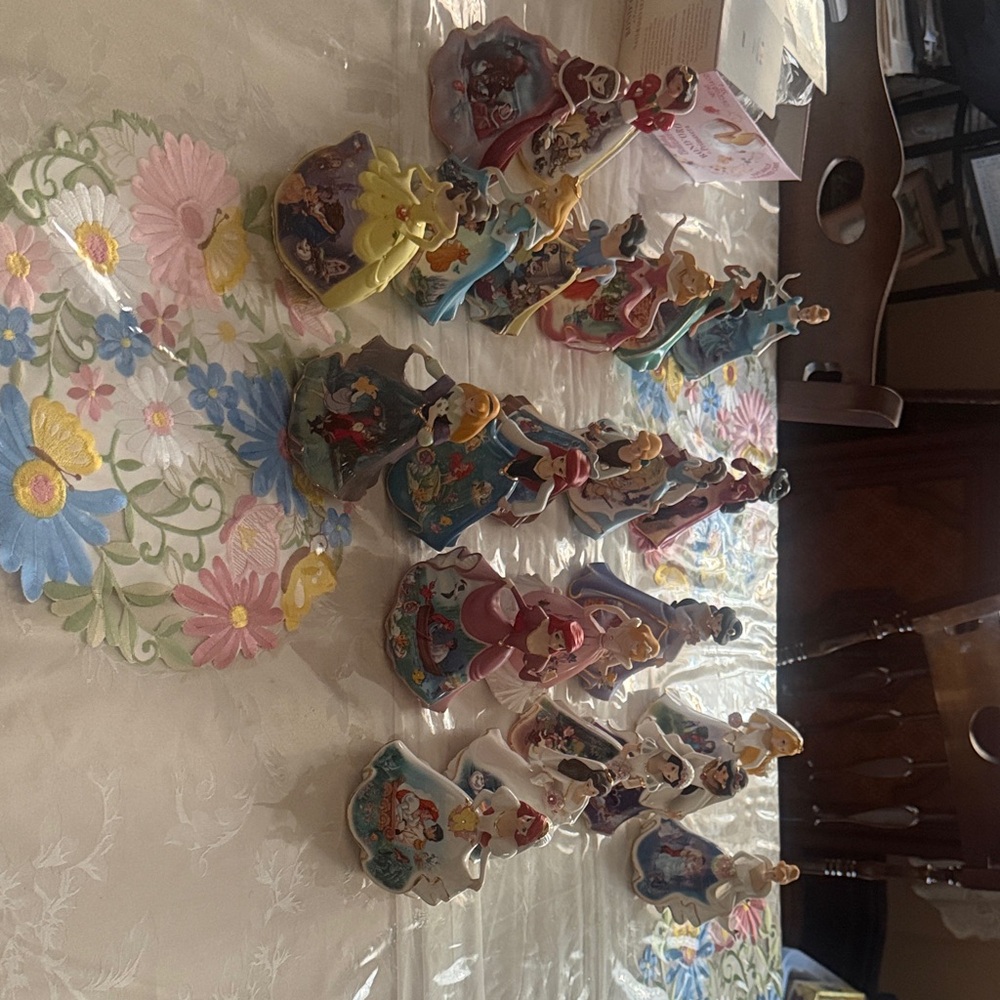 The Bradford Exchange multicolor Disney princess figurines set
